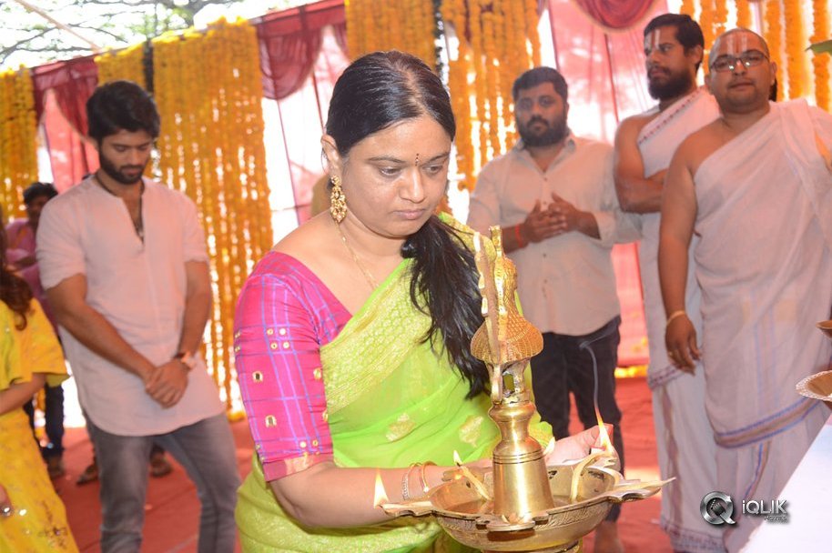 Vijay-Devarakonda-New-Movie-Opening-Photos